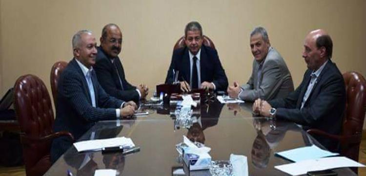 خالد عبد العزيز